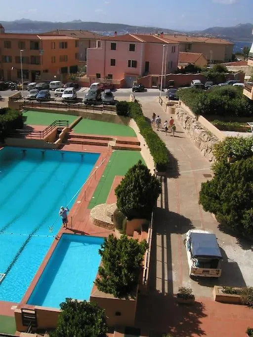 Appartamento Con Piscina E Aria Condizionata La Maddalena  Lejlighed