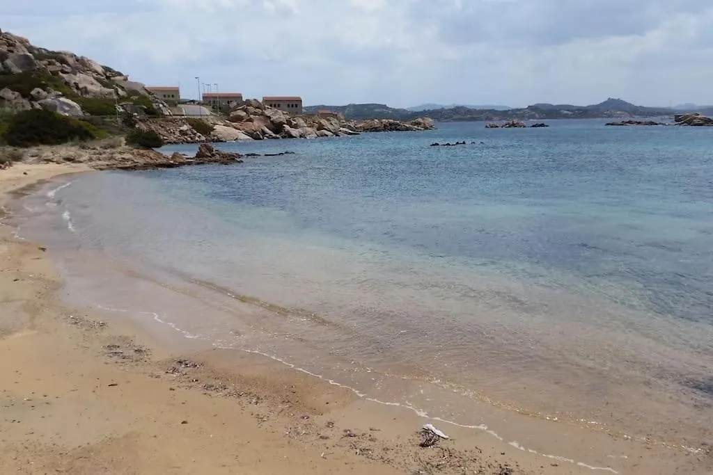 Appartamento Con Piscina E Aria Condizionata La Maddalena  Italien