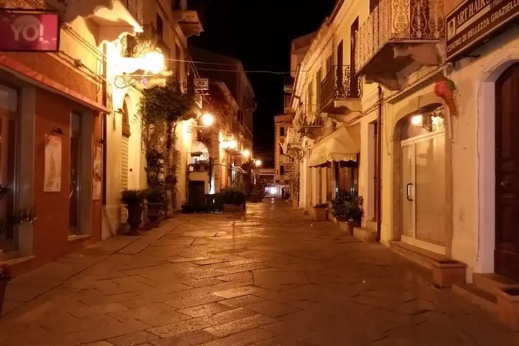 Appartamento Con Piscina E Aria Condizionata La Maddalena  0*, La Maddalena (Sassari) Italien